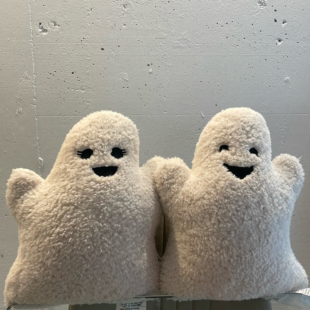 Ghost Pillow Set 👻